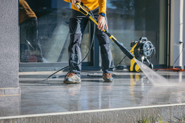 Why Choose Our Certified Pressure Washing Experts for Your Project Needs in Baldwin, LA?